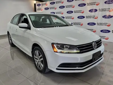 Volkswagen Jetta Trendline usado (2018) color Blanco precio $270,000