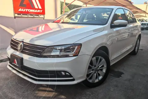 Volkswagen Jetta Comfortline usado (2018) color Blanco precio $229,000