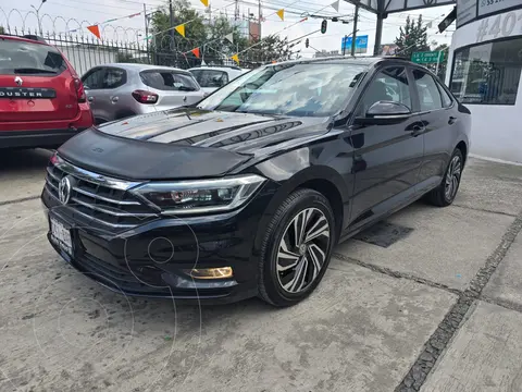 Volkswagen Jetta Highline Tiptronic usado (2019) color Negro financiado en mensualidades(enganche $76,000 mensualidades desde $10,412)