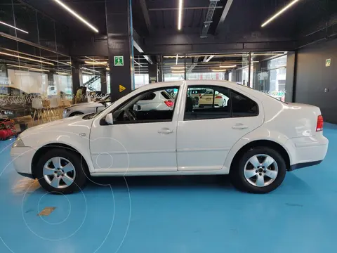 Volkswagen Jetta Europa 2.0 usado (2010) color Blanco precio $114,000