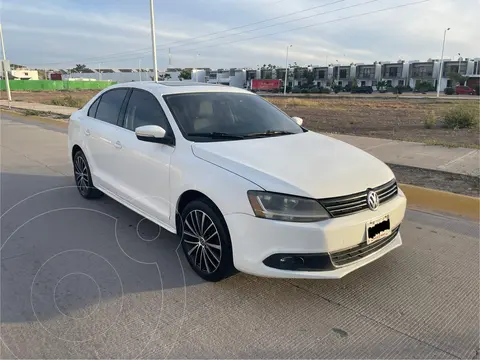 Volkswagen Jetta Sportline Tiptronic usado (2012) color Blanco precio $120,000