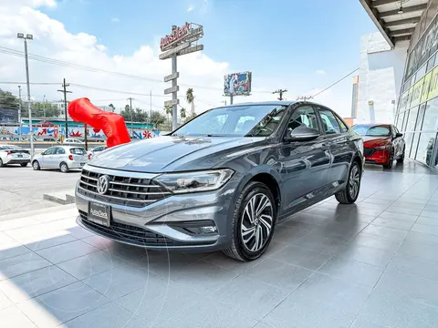 Volkswagen Jetta Highline Tiptronic usado (2019) color Gris Oscuro financiado en mensualidades(enganche $63,580 mensualidades desde $6,506)