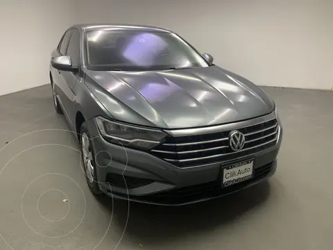 Volkswagen Jetta Trendline Tiptronic usado (2019) color Gris financiado en mensualidades(enganche $53,000 mensualidades desde $8,200)