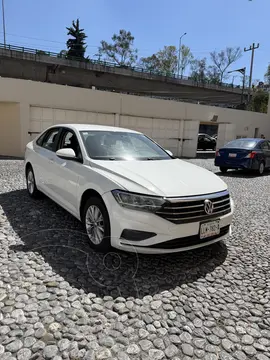 Volkswagen Jetta Comfortline usado (2019) color Blanco precio $159,000