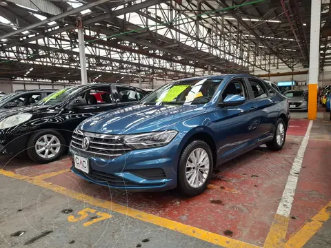 Volkswagen Jetta Comfortline usado (2019) color Azul financiado en mensualidades(enganche $71,500 mensualidades desde $6,400)
