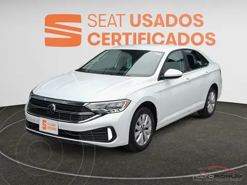 Volkswagen Jetta Comfortline usado (2024) color Blanco precio $429,900