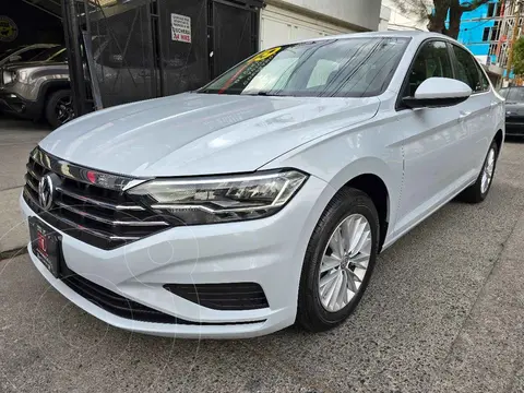 Volkswagen Jetta Comfortline Tiptronic usado (2019) color Blanco precio $279,900