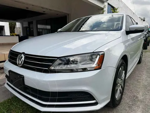 Volkswagen Jetta Trendline Tiptronic usado (2018) color Blanco precio $253,000