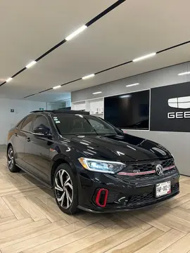 Volkswagen Jetta Trendline usado (2022) color Negro financiado en mensualidades(enganche $204,355 mensualidades desde $8,598)