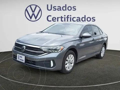 Volkswagen Jetta Comfortline usado (2024) color Gris financiado en mensualidades(enganche $103,795 mensualidades desde $7,940)