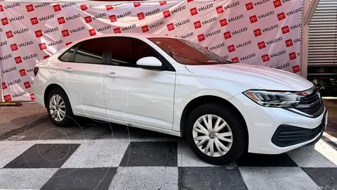 Volkswagen Jetta Comfortline usado (2023) color Blanco precio $355,000