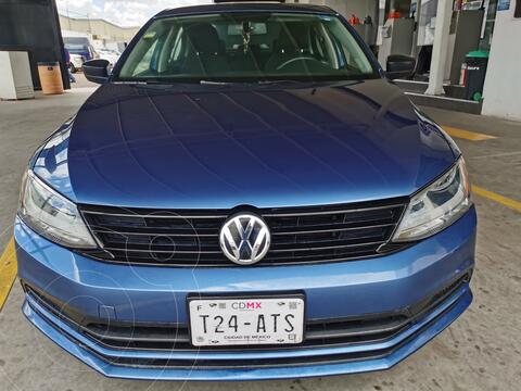 Volkswagen Jetta 2.0 usado (2018) color Azul financiado en mensualidades(enganche $60,000 mensualidades desde $6,204)