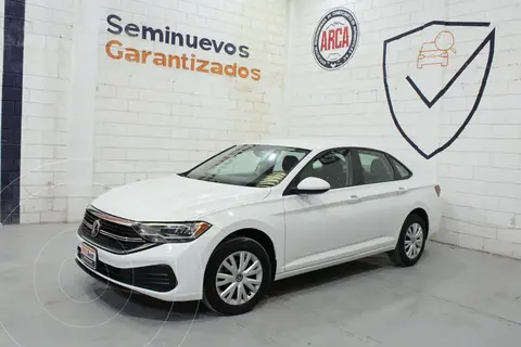 Volkswagen Jetta Trendline usado (2024) color Blanco precio $305,000