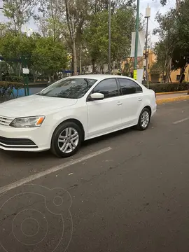 Volkswagen Jetta 2.0 Tiptronic usado (2018) color Blanco precio $195,000