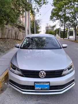 Volkswagen Jetta 2.0 usado (2015) color Plata precio $198,000