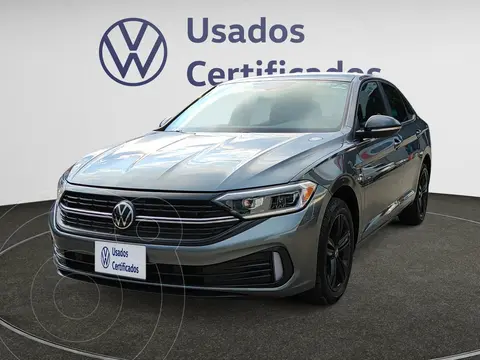 Volkswagen Jetta Sportline usado (2024) color Gris financiado en mensualidades(enganche $132,408 mensualidades desde $10,129)