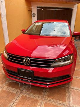 Volkswagen Jetta Trendline usado (2018) color Rojo precio $244,999