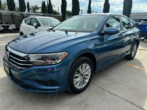 Volkswagen Jetta Comfortline usado (2021) color Azul financiado en mensualidades(enganche $97,828 mensualidades desde $7,481)