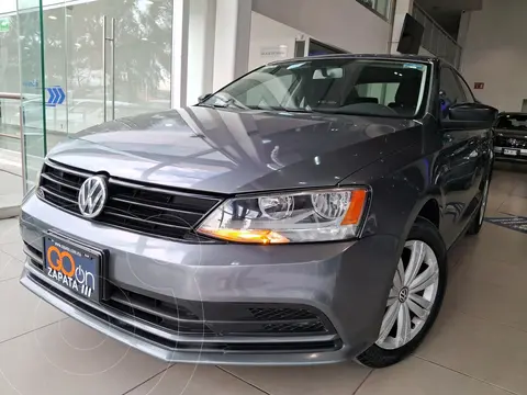 foto Volkswagen Jetta TDI 1.9 usado (2018) color Gris precio $253,000
