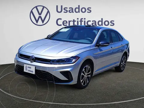 Volkswagen Jetta Sportline usado (2025) color Plata financiado en mensualidades(enganche $133,770 mensualidades desde $10,234)