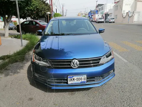 Volkswagen Jetta Trendline usado (2017) color Azul precio $245,000