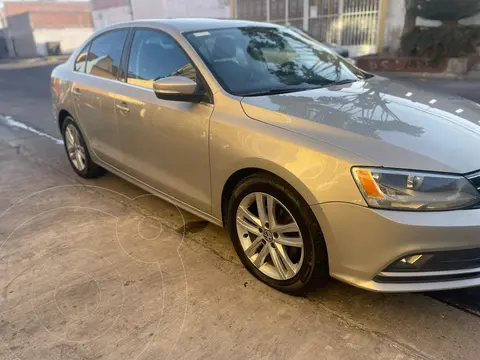 Volkswagen Jetta Sportline usado (2016) color Bronce precio $269,000