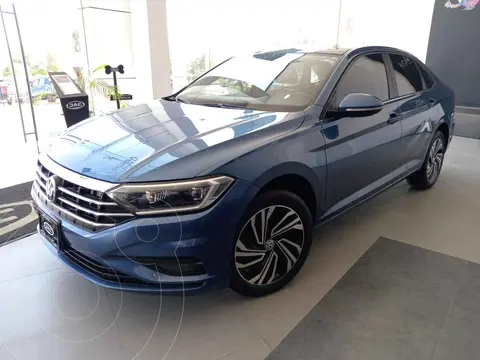 Volkswagen Jetta R-Line Tiptronic usado (2019) color Azul financiado en mensualidades(enganche $69,980 mensualidades desde $6,823)