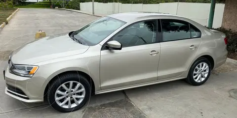 Volkswagen Jetta Trendline 2.0 Aut usado (2014) color Bronce precio u$s14,000