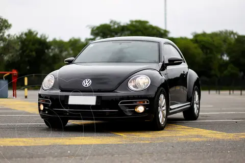 Volkswagen New Beetle 1.8 Turbo Sport usado (2019) color Negro precio u$s19.800