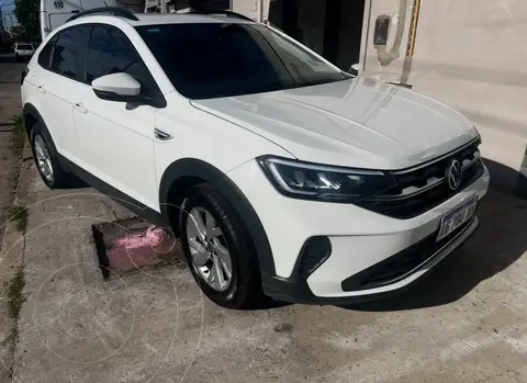 Volkswagen Nivus Comfortline 200 TSi usado (2024) color Blanco Cristal financiado en cuotas(anticipo $2.500.000)