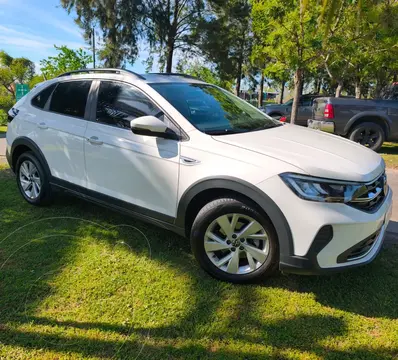 Volkswagen Nivus Comfortline 200 TSi usado (2024) color Blanco Cristal financiado en cuotas(anticipo $7.999.999)