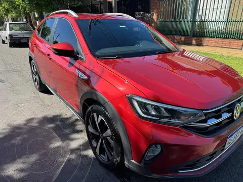 Volkswagen Nivus Highline 200 TSi usado (2024) color Rojo Sunset financiado en cuotas(anticipo $6.499.999)