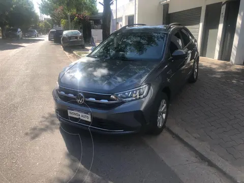 foto Volkswagen Nivus Comfortline 200 TSi usado (2021) color Gris Oscuro precio $25.500.000