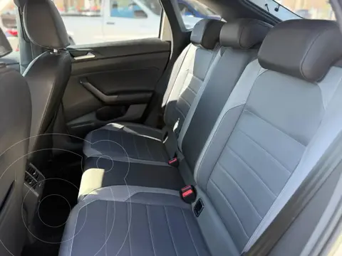 Volkswagen Nivus Highline 200 TSi usado (2020) color Blanco Cristal financiado en cuotas(anticipo $6.000.000)