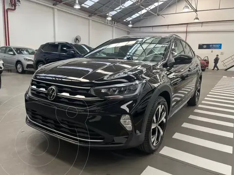 Volkswagen Nivus Highline 200 TSi usado (2021) color Negro financiado en cuotas(anticipo $8.000.000)