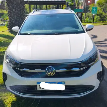 Volkswagen Nivus Comfortline 200 TSi usado (2024) color Blanco Cristal financiado en cuotas(anticipo $8.999.999)
