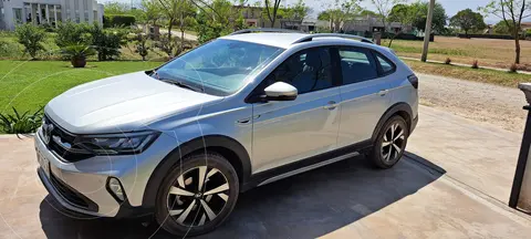 Volkswagen Nivus Highline 200 TSi usado (2020) color Plata precio $25.000.000