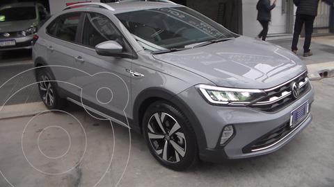 foto Volkswagen Nivus Highline 200 TSi usado (2021) color Gris precio $4.999.900