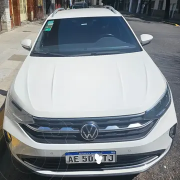 Volkswagen Nivus Highline 200 TSi usado (2022) color Blanco Cristal financiado en cuotas(anticipo $5.999.999)