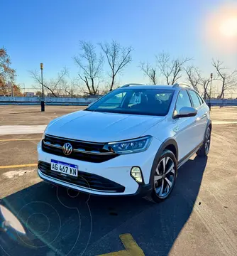 Volkswagen Nivus Highline 200 TSi usado (2024) color Blanco Cristal financiado en cuotas(anticipo $10.000.000 cuotas desde $299.999)