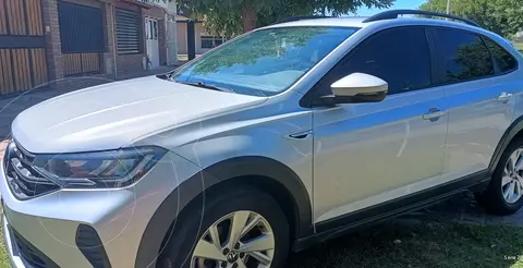 Volkswagen Nivus Comfortline 200 TSi usado (2022) color Plata precio $30.900.000