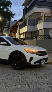 Volkswagen Nivus Trendline 200 TSi usado (2024) color Blanco Cristal financiado en cuotas(anticipo $3.999.999)