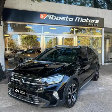 Volkswagen Nivus Highline 200 TSi usado (2021) color Negro precio u$s22.900
