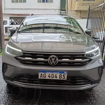 Volkswagen Nivus Comfortline 200 TSi usado (2024) color Gris Platino financiado en cuotas(anticipo $2.999.999)
