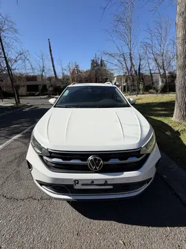 Volkswagen Nivus 1.0L Highline Aut usado (2022) color Blanco precio $14.590.000