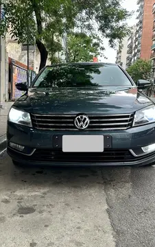 Volkswagen Passat 1.8 TSi Comfort DSG usado (2011) color Gris Oscuro precio u$s12.000
