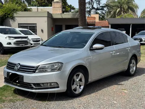 Volkswagen Passat 2.0 TSi Advance DSG usado (2014) color Gris Islandia precio u$s12.400