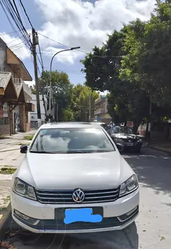 Volkswagen Passat 2.0 TSi Luxury DSG usado (2013) color Blanco Candy precio u$s14.000