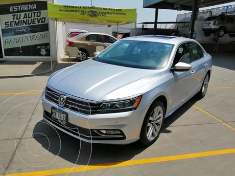 Volkswagen Passat DSG V6 usado (2016) color Plata Reflex financiado en mensualidades(enganche $71,813 mensualidades desde $5,383)