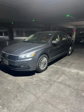 Volkswagen Passat Tiptronic Sportline usado (2016) color Gris precio $215,000